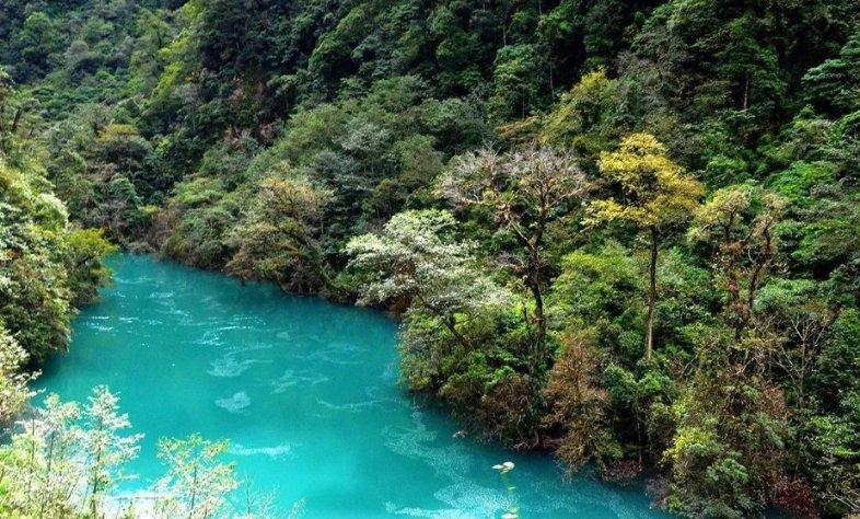 62年前,2个探险家到了马里亚纳海沟,在海底9千米听到敲门声