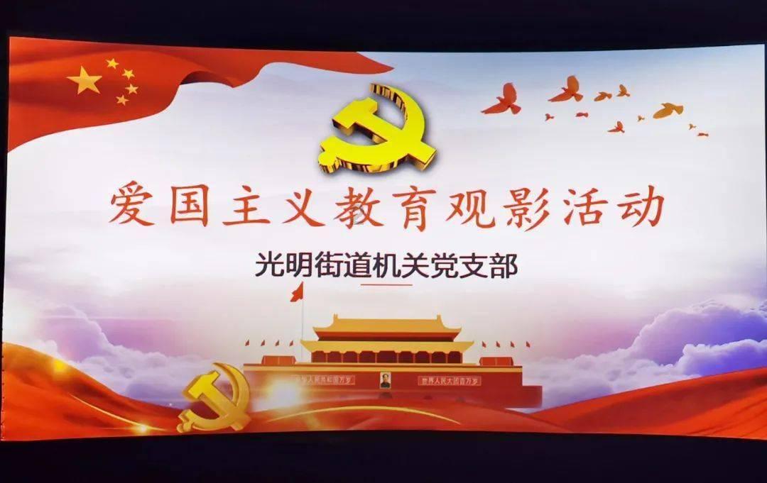 淡黄色的衬衫搭配白色紧身裤,显瘦又洋气,满满的温柔气息,你喜欢吗?知识星球平台,专业分享与传播知识