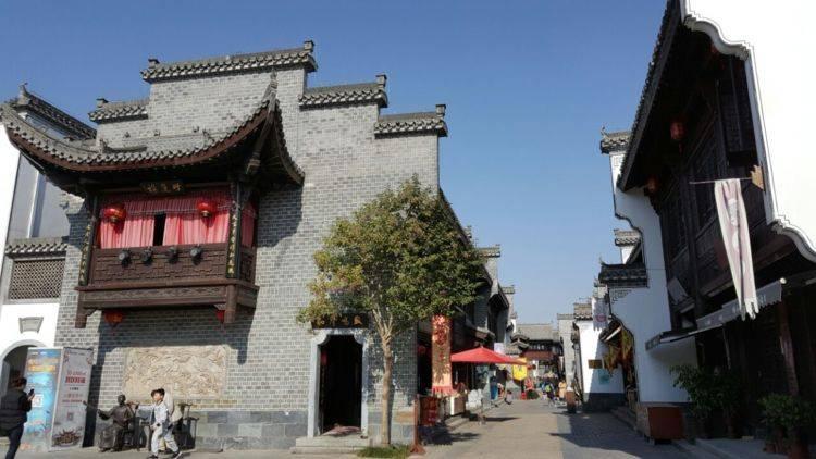 职场新人，踩点到公司，是否正确？游戏画面